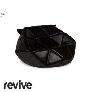 Freifrau Marie Stoff Sessel Schwarz Grau Bohnenstuhl