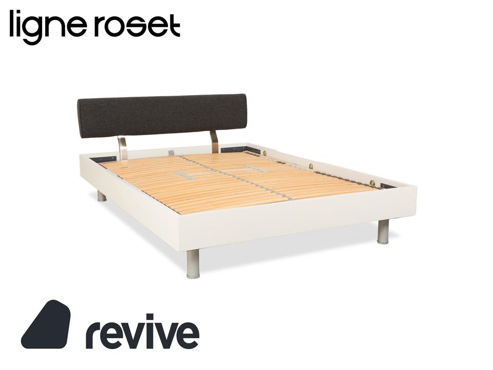 Ligne Roset Holz Bett Weiß Dunkelgrau 140 x 200 cm