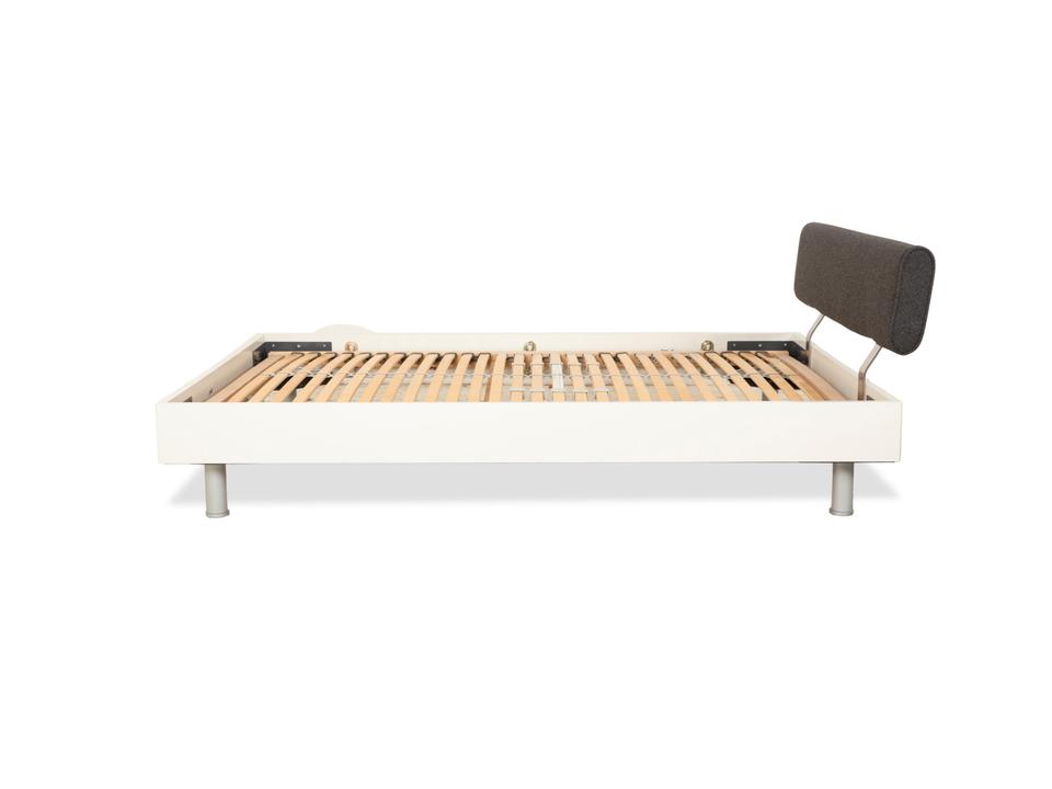 Ligne Roset Holz Bett Weiß Dunkelgrau 140 x 200 cm – Bild 15