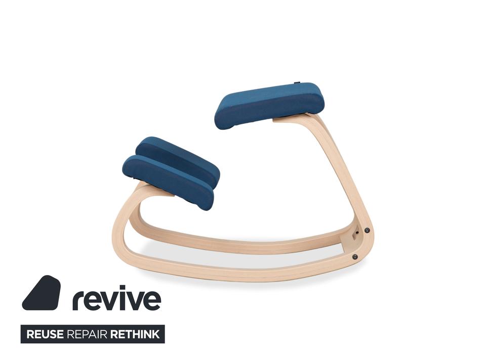 Varier Variable Kniestuhl Holz Esche Hocker Natur Stoff Blau – Bild 11